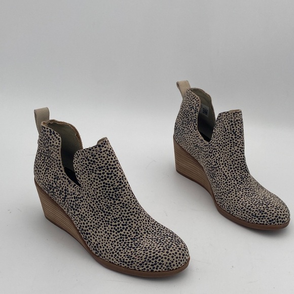 Toms Speckled Ankle Booties Black Cream wedge women 7.5 suede polka dot casual - Picture 1 of 13